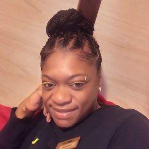 Meet your Posher, Charmaine